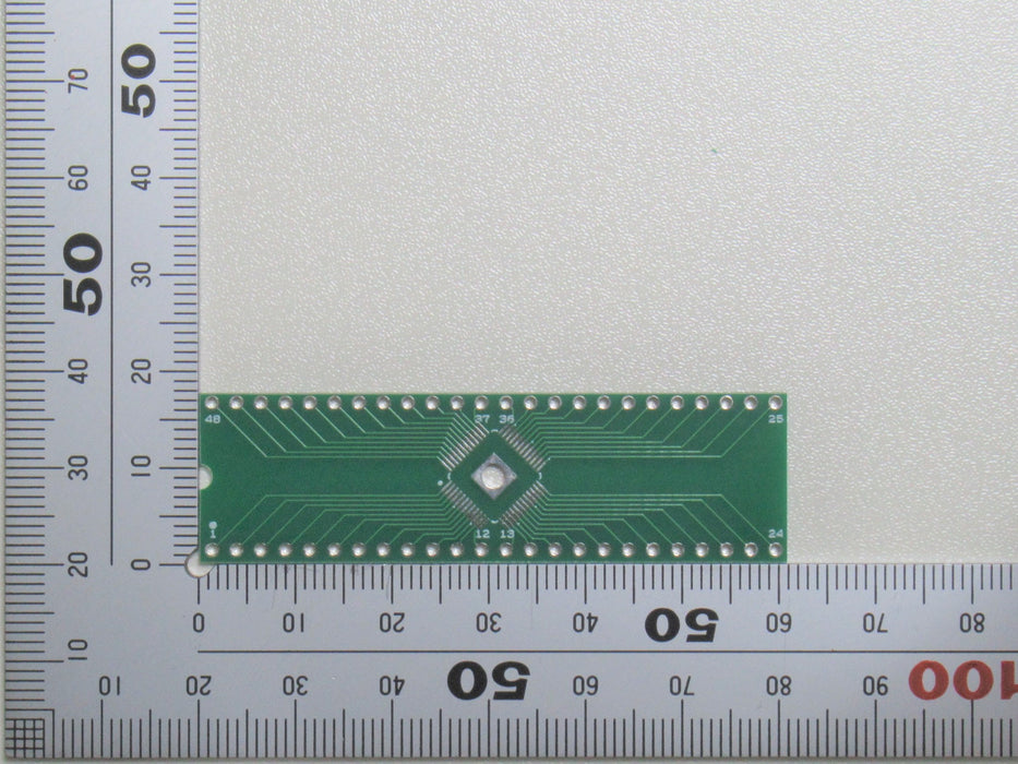 TQFP48ピン変換基板（7mm□0.5mmピッチ）